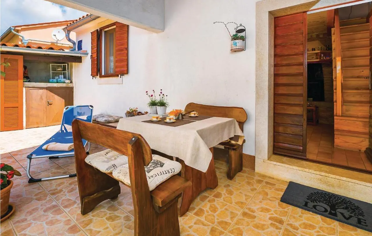 Nice Home In Bartici With Kitchen Barbici Casa de Férias